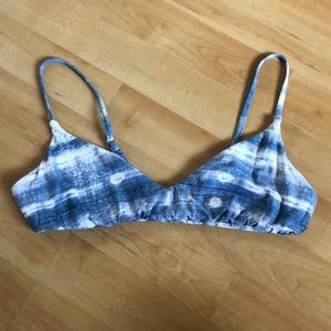 Billabong bikini top